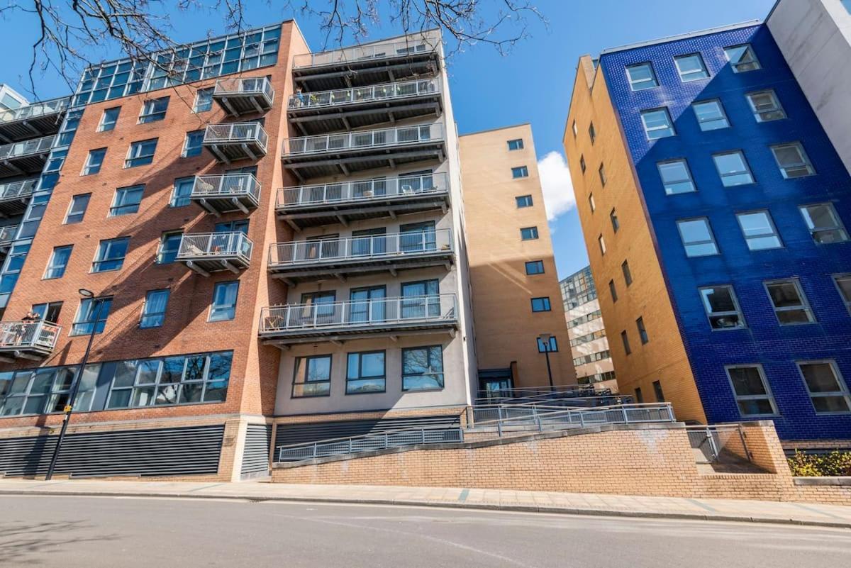 Sheffield City Centre Apartment & Balcony エクステリア 写真