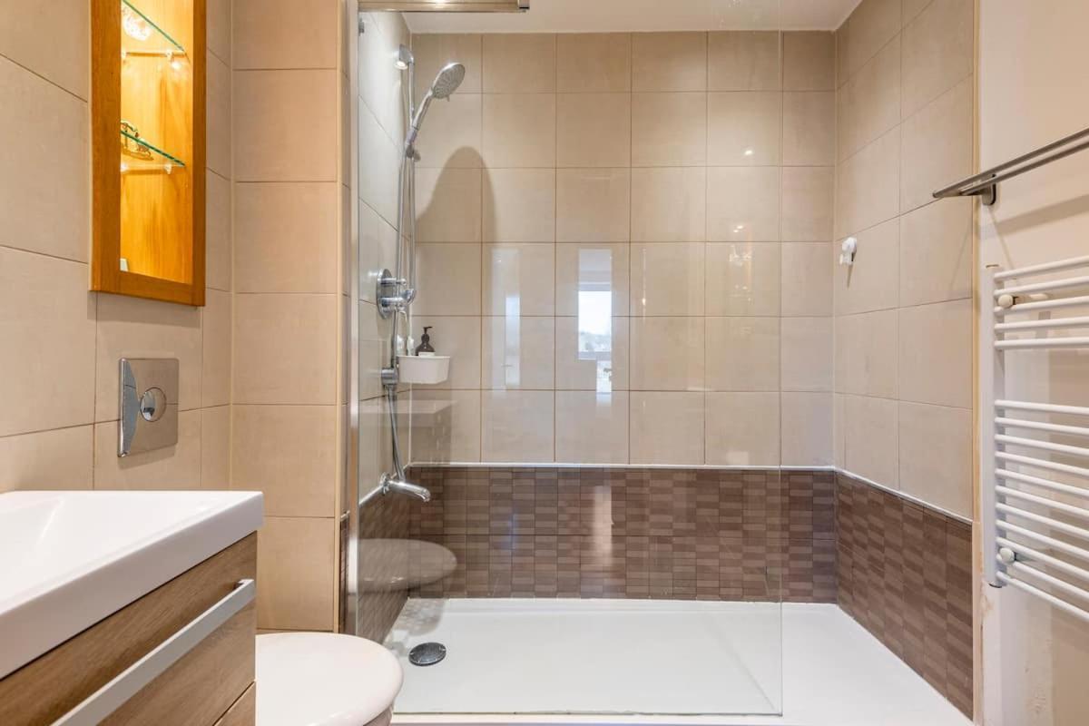 Sheffield City Centre Apartment & Balcony エクステリア 写真